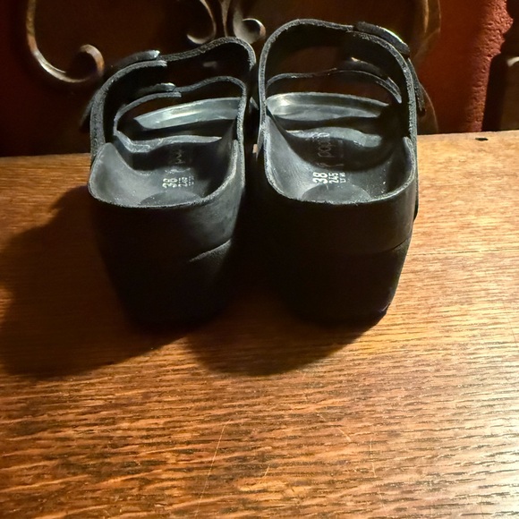 Birkenstock Black Women's platform Sandals - Picture 4 of 6